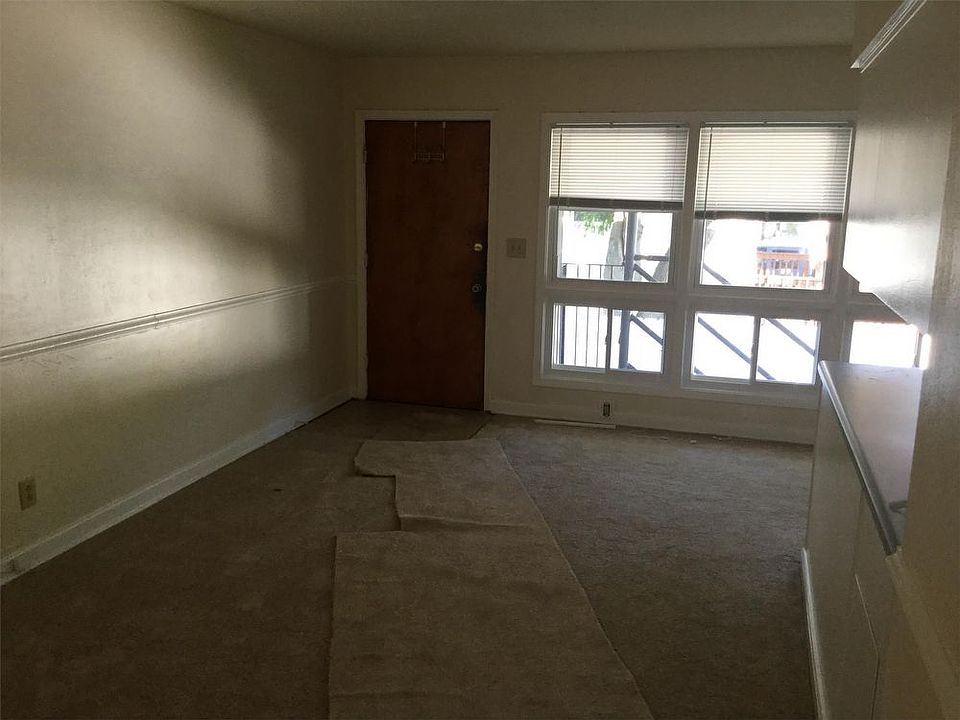 1st image of 2065 E Ocean View Ave APT 6