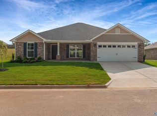 319 Carnation Ave, Meridianville, AL 35759