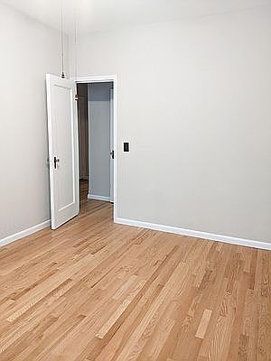 4th image of 25-68 14th St #1