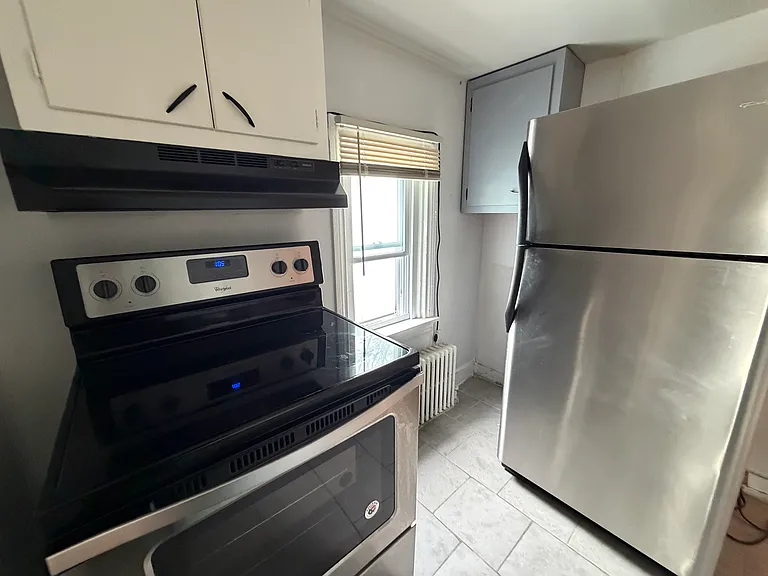 307 N 10th St #2 — Photo 4