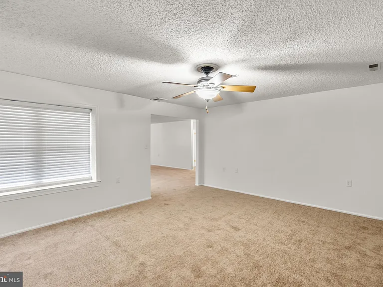 6 Moneta Ct — Photo 10