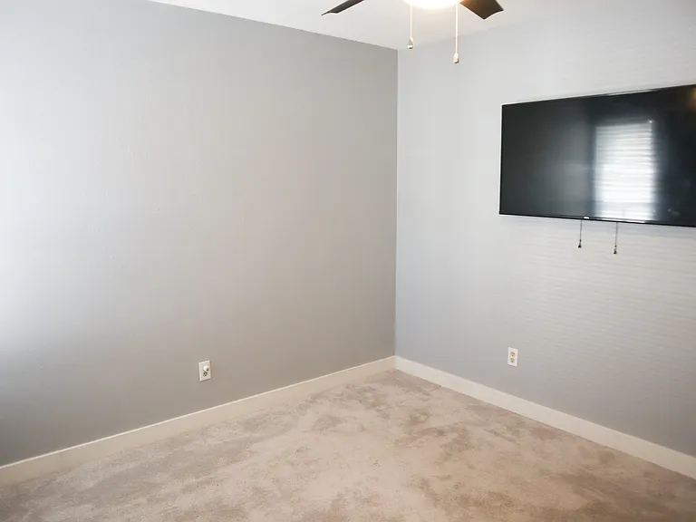 1050 S Monaco Pkwy #78 — Photo 29