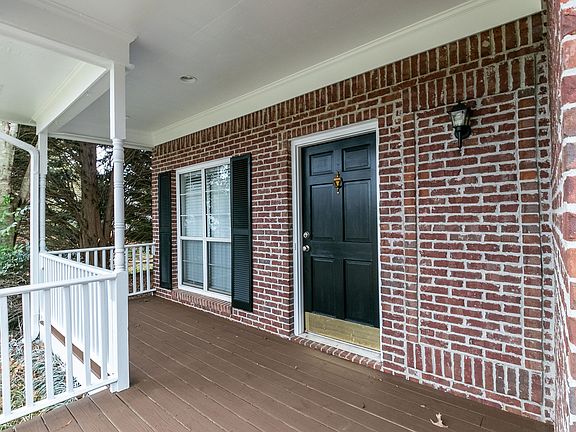 4th image of 604 Keaton Ct