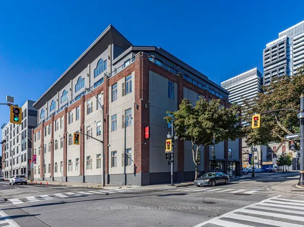80 King William St Unit 112, Hamilton, ON L8R 0A1