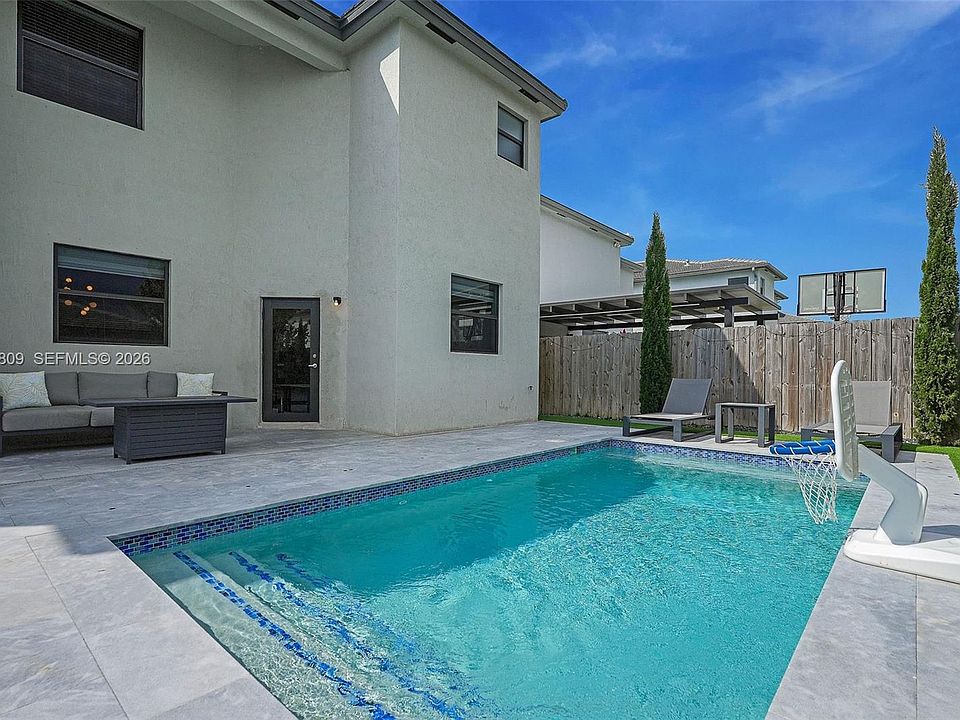 1st image of 13367 SW 285th St