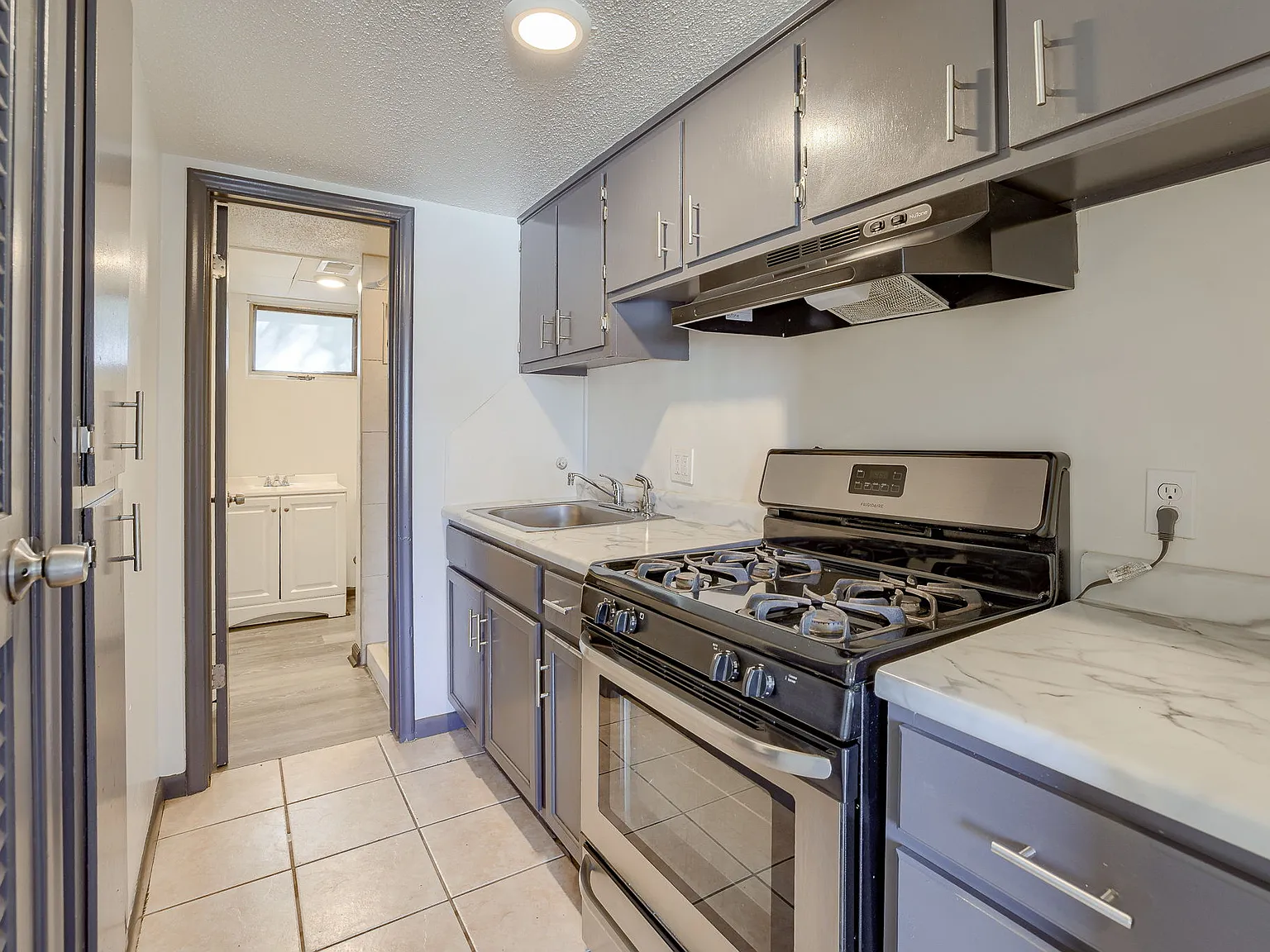 4513 Lafayette Avenue - 4 — Photo 3