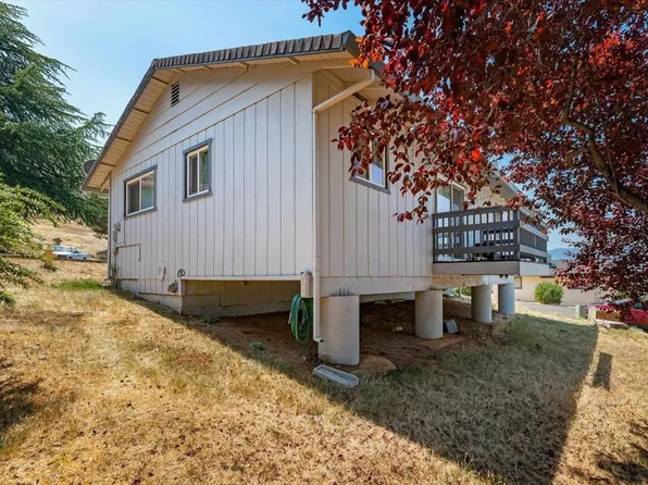 801 Sierra Vista Way APT 41, Yreka, CA 96097