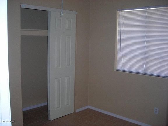 5th image of 124 E Cedar Ave