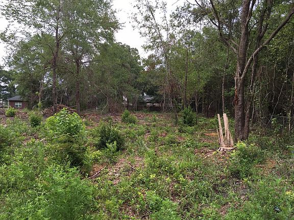 03 Wesley Rd lot right to left