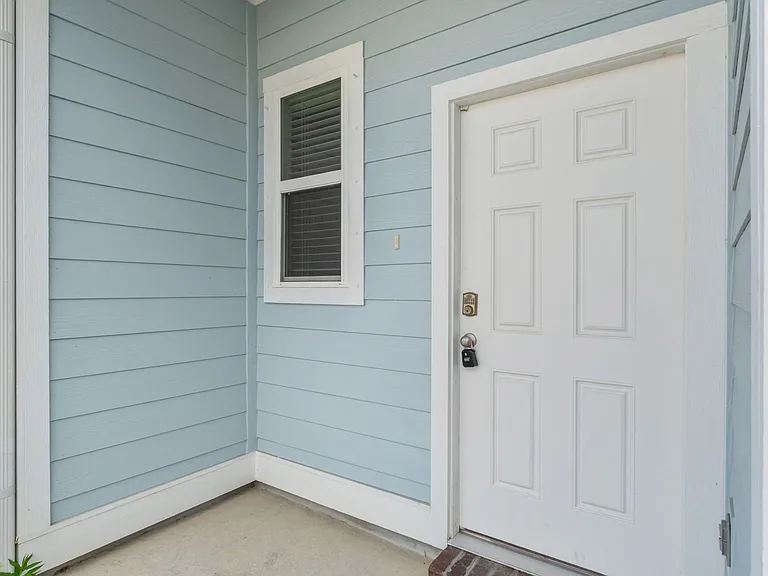 9497 Nature Creek Cir — Photo 3