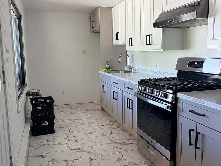 138 Central Ave #2 — Photo 1