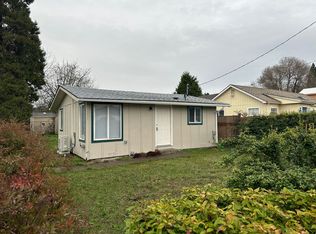325 S 43rd St, Springfield, OR 97478