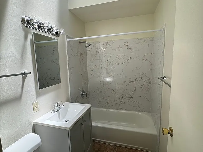 2428 Ellsworth St #305 — Photo 7