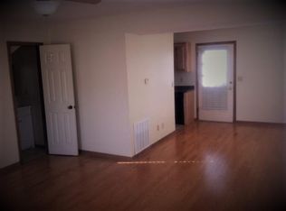 2909 W 14th St APT 1, Joplin, MO 64801