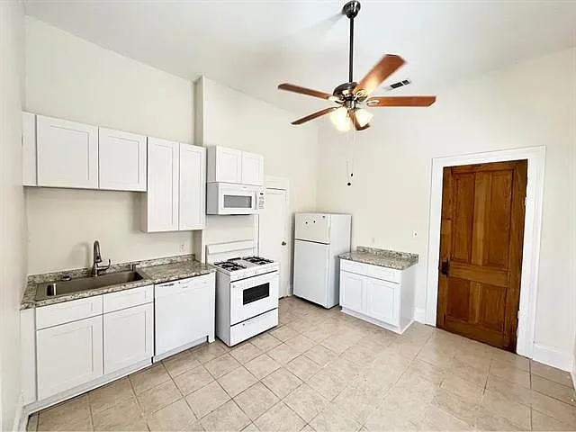 2426 Saint Philip St — Photo 7