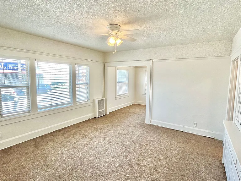 109 University Ave #1 — Photo 3
