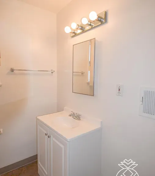 3823 Los Feliz Blvd #2 — Photo 4
