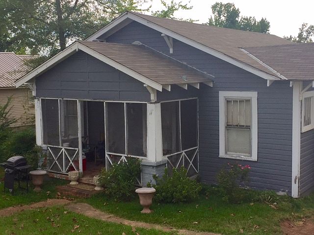 1st image of 228 25th Ave E