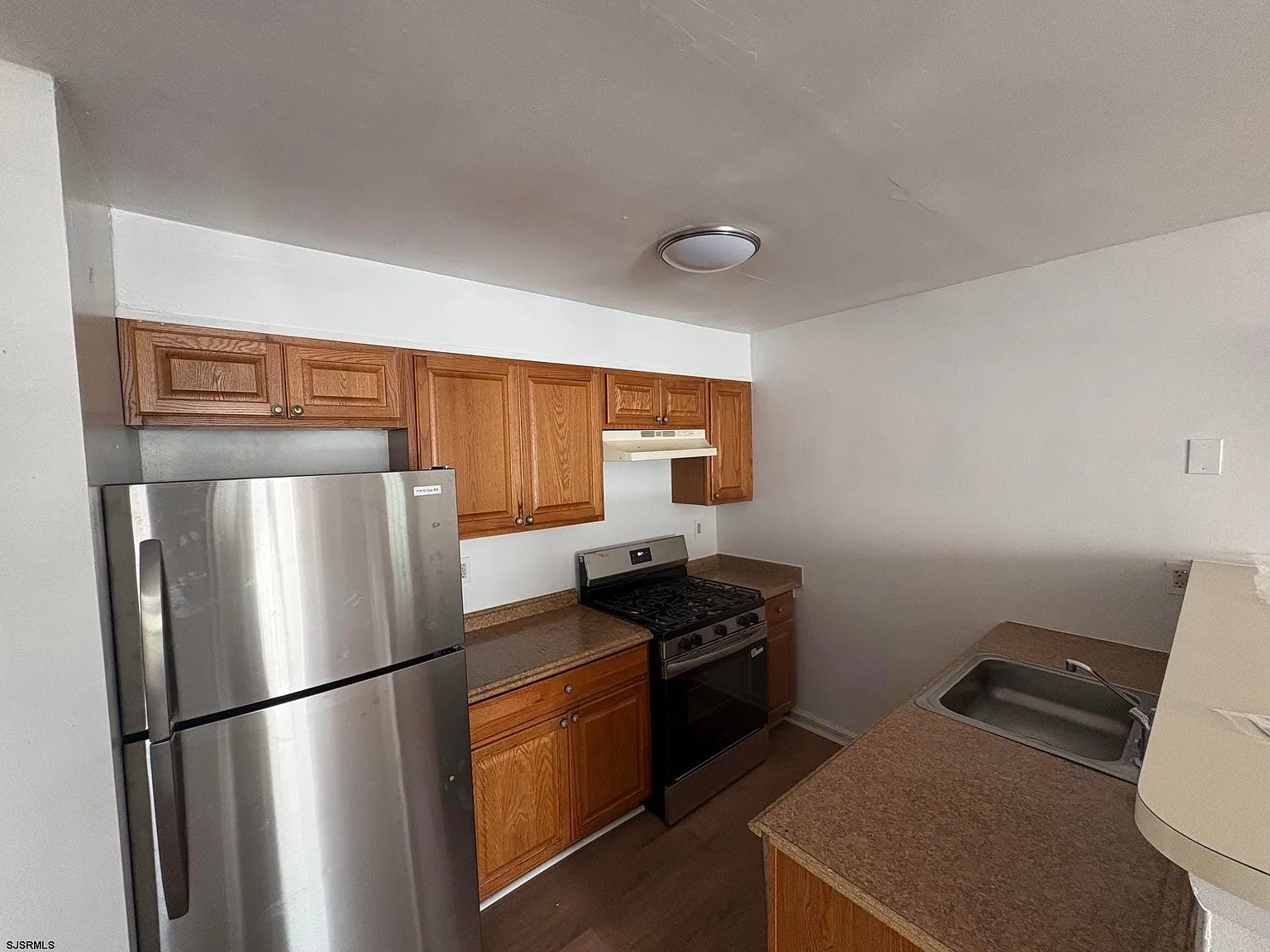 1 bed, 1.0 bath, $1,750 — Photo 3