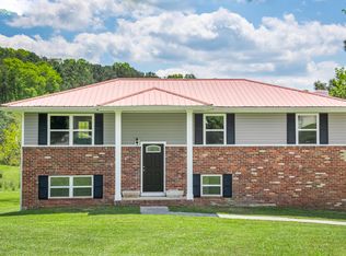 2423 N Marble Top Rd, Chickamauga, GA 30707