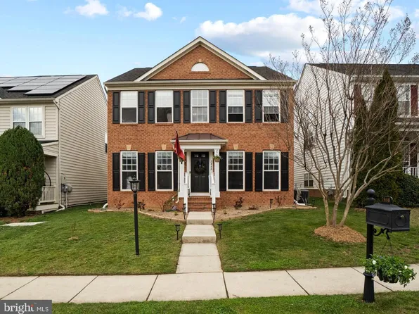 2488 Port Potomac Ave, Woodbridge, VA 22191