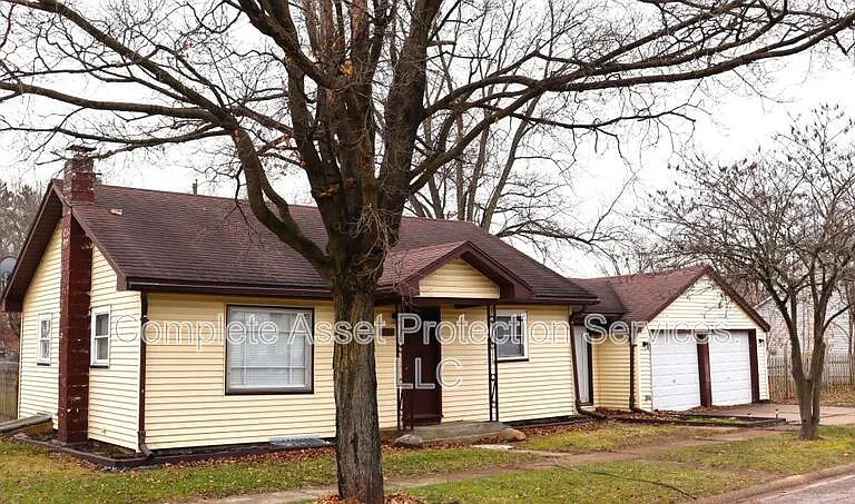 431 Fairmount Rd — Photo 2