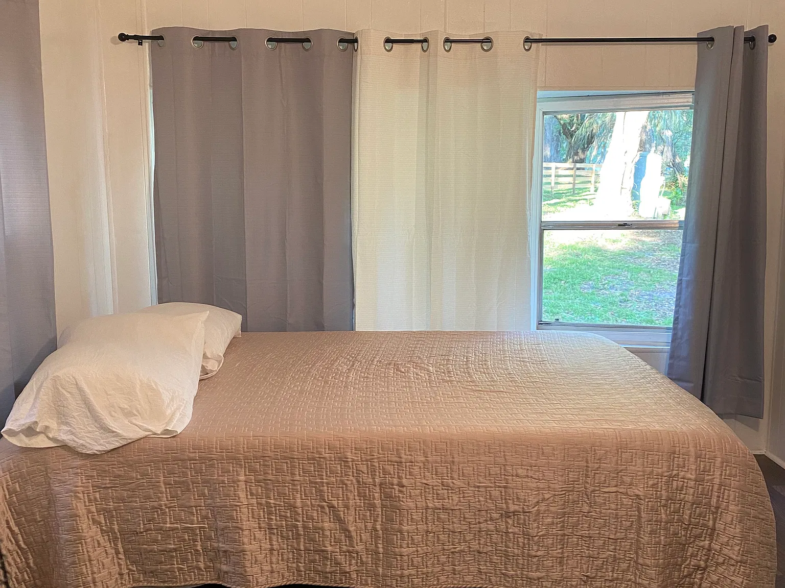 2 bed, 1.5 bath, 800 sqft, $1,200 — Photo 2
