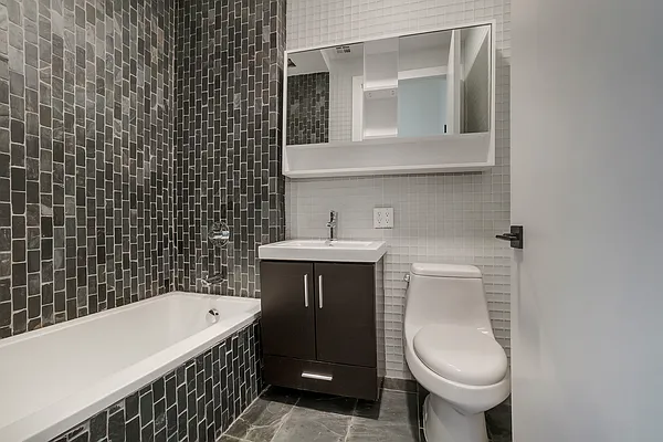 Rented by EXR | media 5