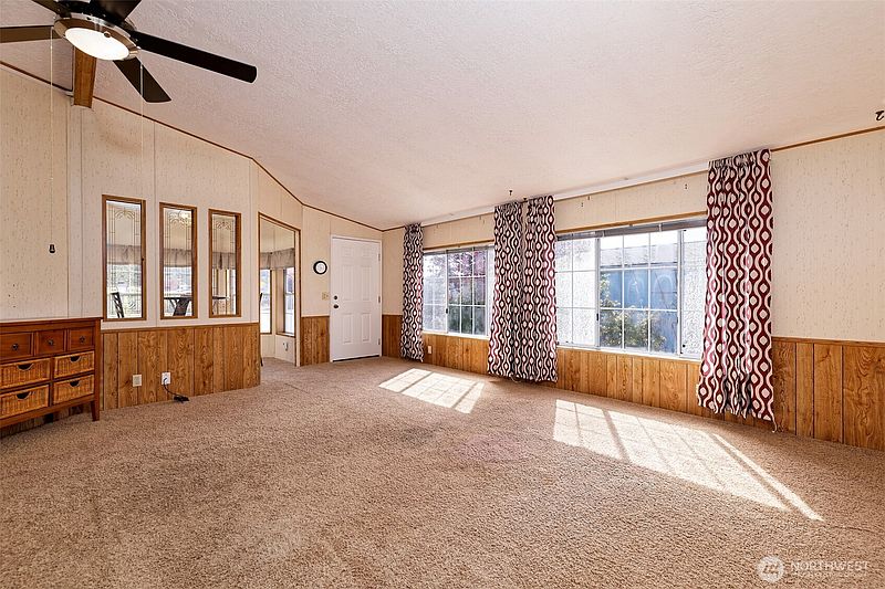 3rd image of 11 Donder Road