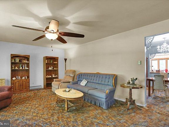 3rd image of 42 Clayton Ave