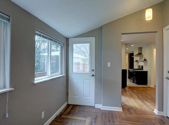 5th image of 405 W 91st St