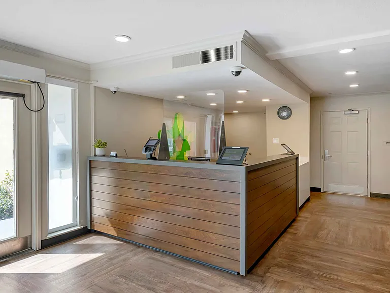 Lobby and Guest Check-in