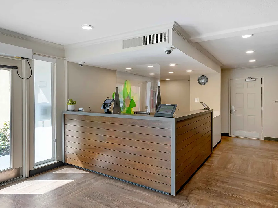 Lobby and Guest Check-in