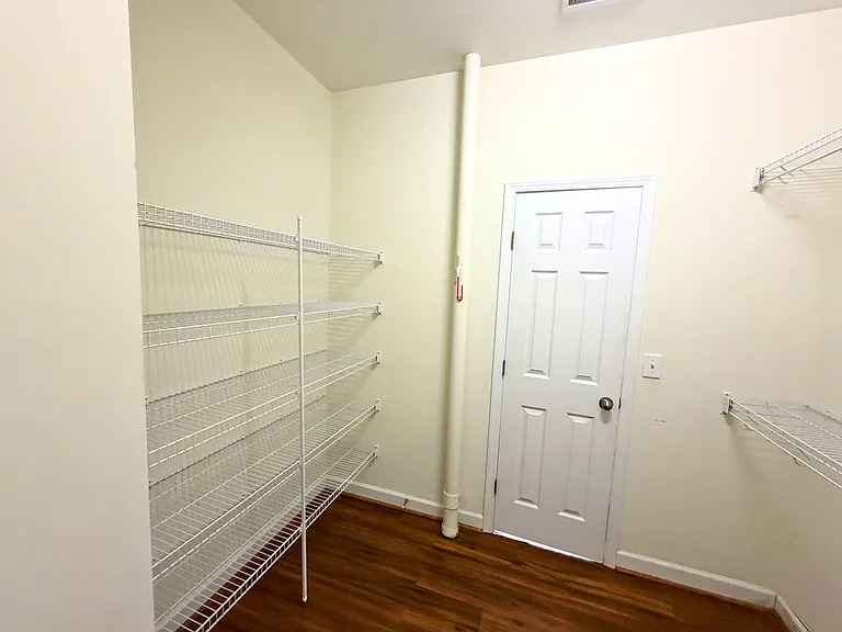 2541 Spring Oaks Way — Photo 39