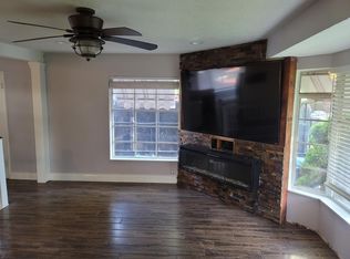 976 N American Beauty Dr, Salt Lake City, UT 84116