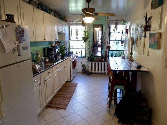 3rd image of 349 E 104th St APT 1