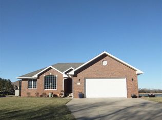 210 W Belvidere Rd, Beatrice, NE 68310