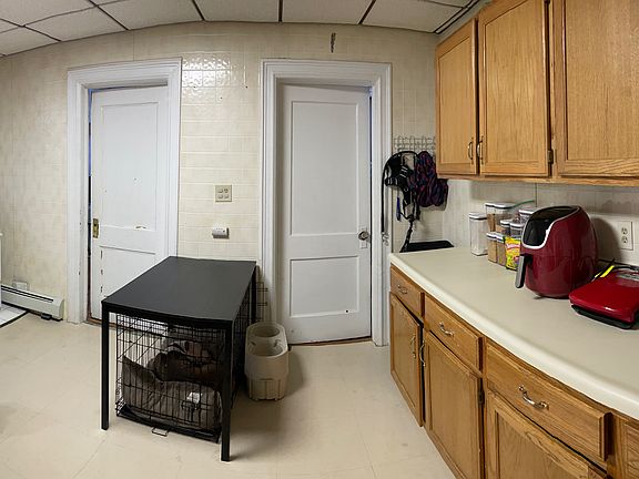 2nd image of 191 Pine St Unit 2A