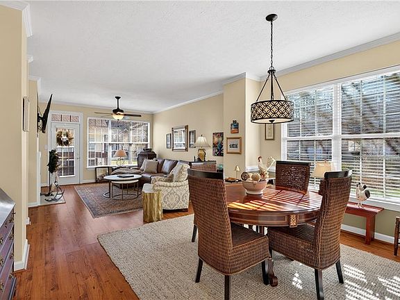 3rd image of 485 Zelkova Rd