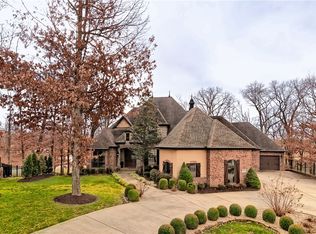 7204 W Dunroven Ln, Rogers, AR 72758