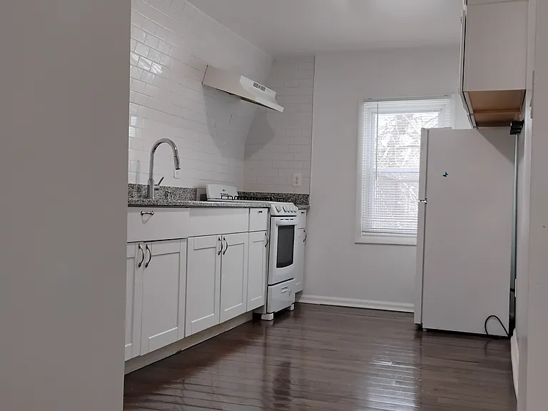 497 Tremont Ave #3 — Photo 2