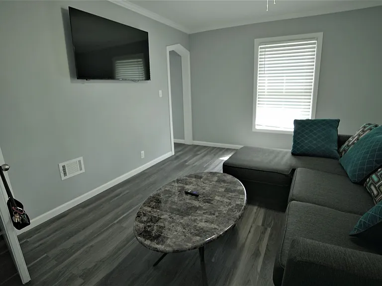 121 Lexington Ave #22 — Photo 3