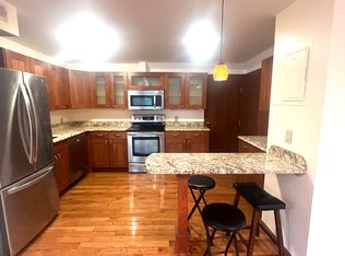 404 Paradise Rd APT 2P, Swampscott, MA 01907