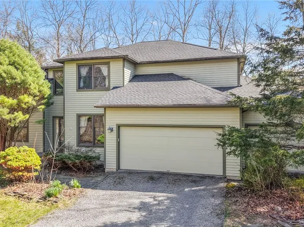 61 Highgate Cir, Ithaca, NY 14850