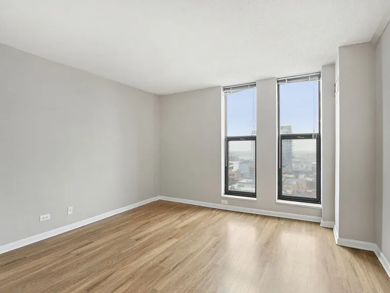 100 Forest Place Apartments — Photo 46