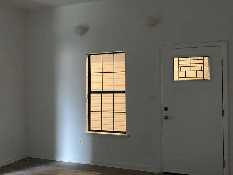 1115 W Jefferson Ave E #E — Photo 9