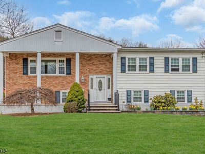 5 Edgemere Ter, Washington, NJ, 07882
