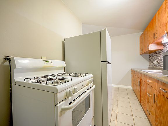5th image of 8000 Archer Ave APT 202