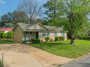 46 Carver Ave, Jackson, TN 38301