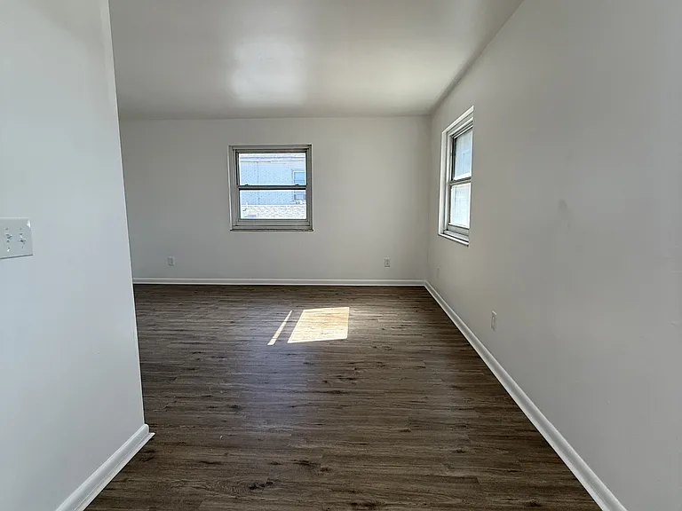 619 Willow St — Photo 4